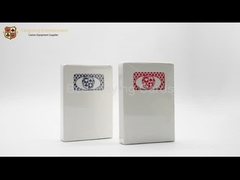 การ์ดโป๊กเกอร์แบล็คคอร์นำเข้า 310 กรัมสามารถออกแบบการ์ดเกมคาสิโนแบบกำหนดเองได้